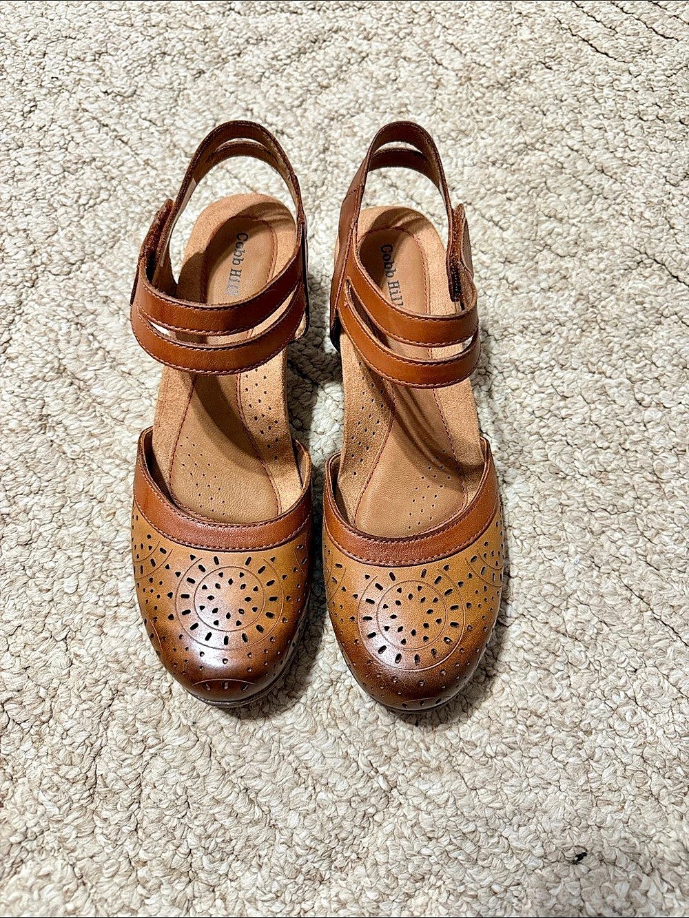Cobb Hill Laurel Perforated Mary Jane in Brown
US 9.5